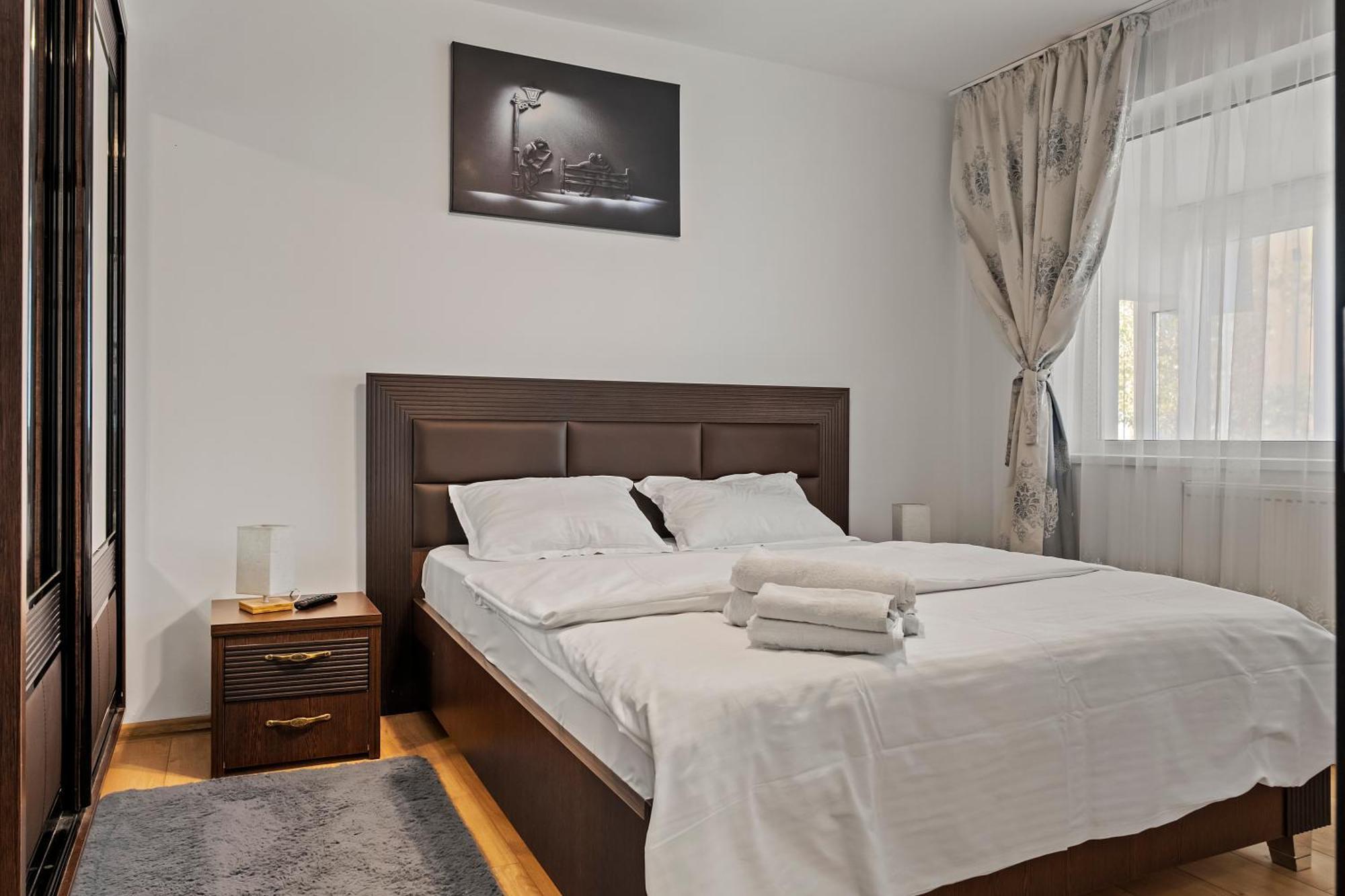 Apartament De Lux Drumul Taberei Bukarest Eksteriør billede
