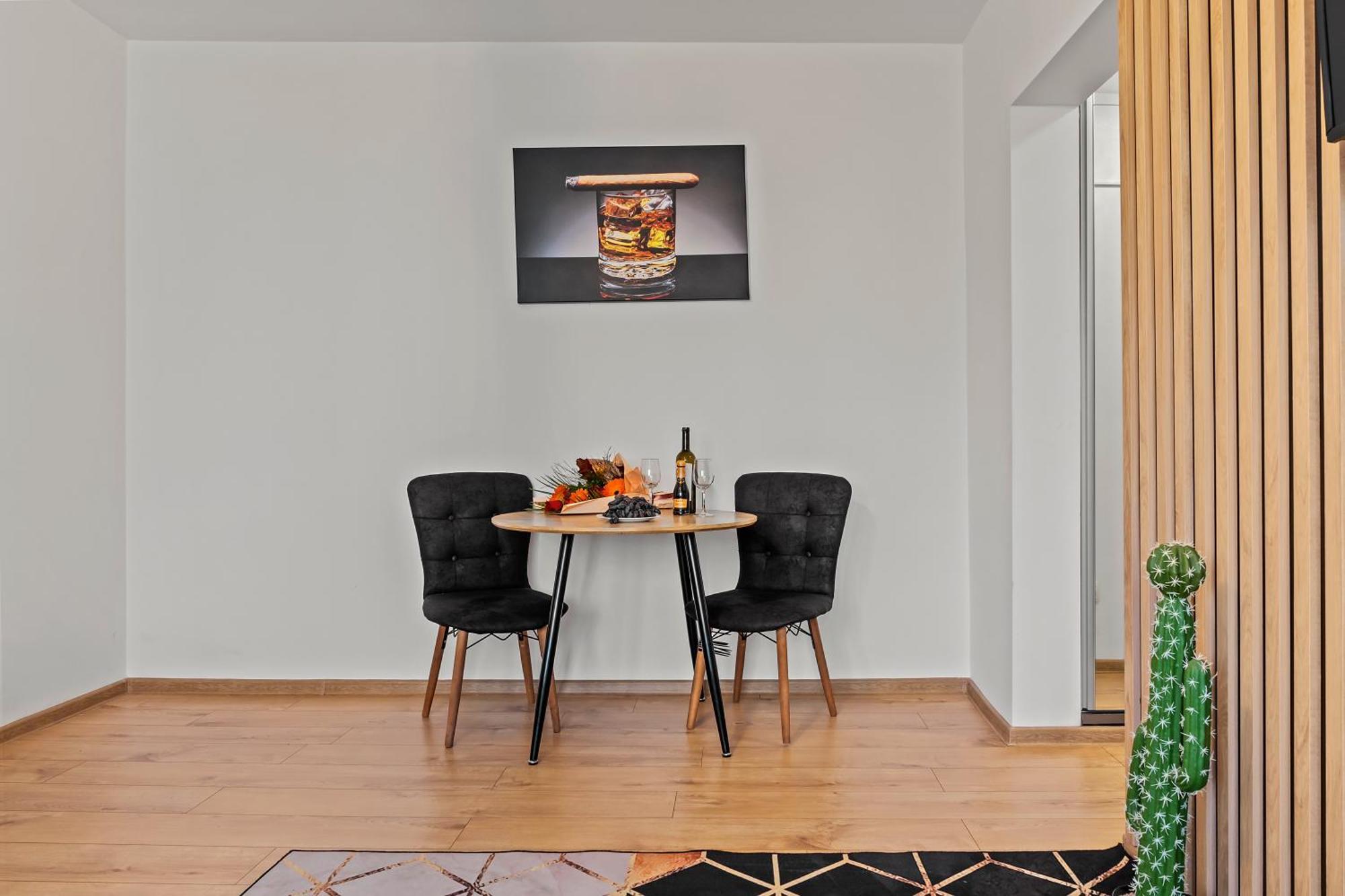 Apartament De Lux Drumul Taberei Bukarest Eksteriør billede